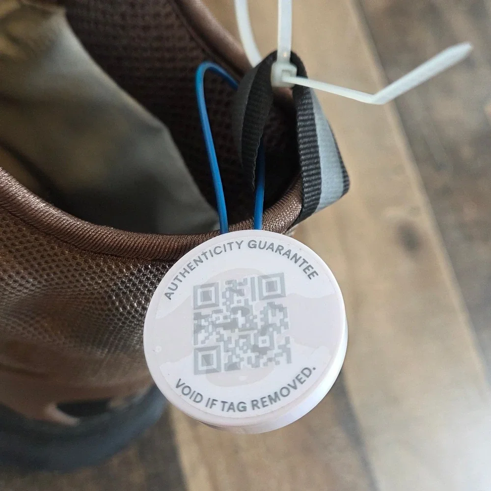 Nike ACG new tags